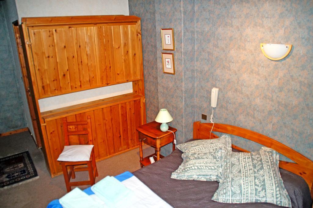 Готель Le Relais Des Vaudois Freissinieres Номер фото