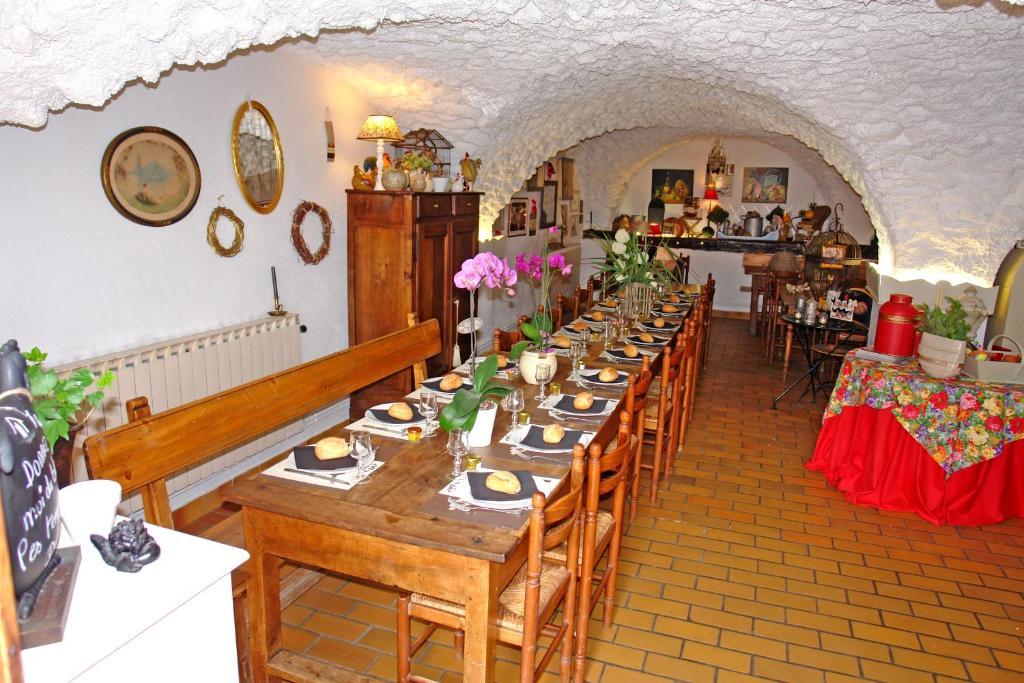 Готель Le Relais Des Vaudois Freissinieres Екстер'єр фото